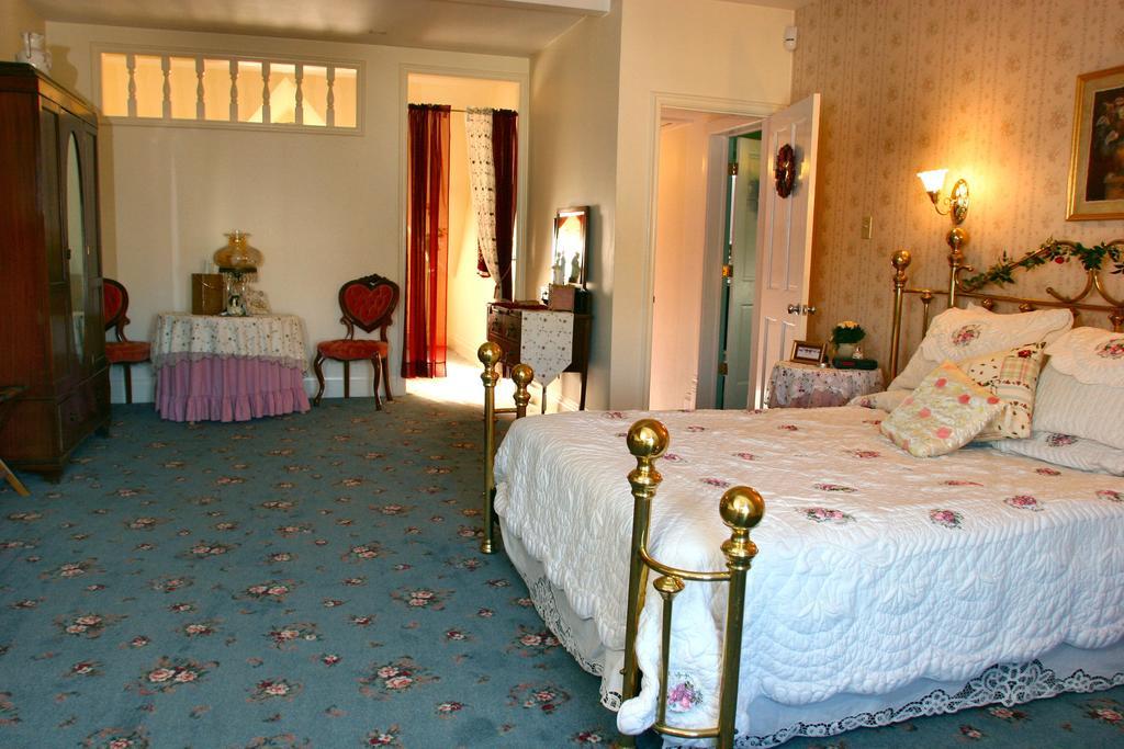 Power'S Mansion Bed and Breakfast Auburn Kamer foto